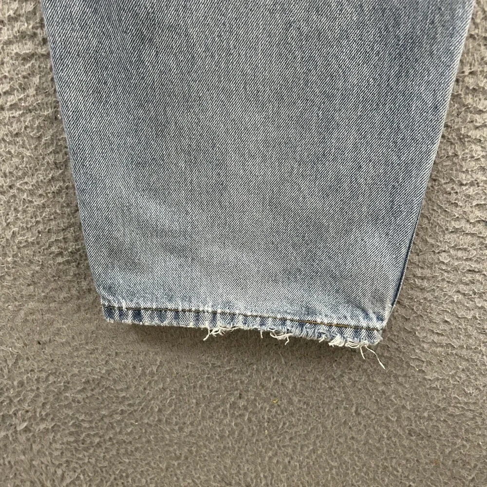 Levis Jeans Mens 36x30 Blue Denim 550 Relaxed Fit Tapered Leg Cotton Light Wash